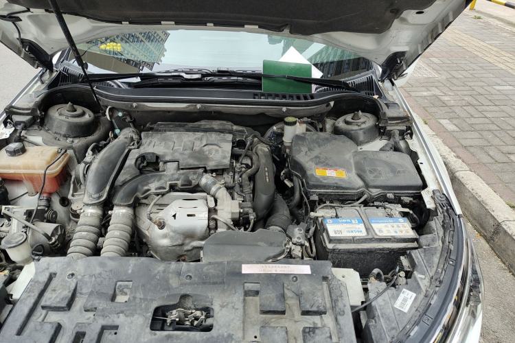 Used Citroen C5 2017 350THP Automatic Comfort Model Engine Bay
