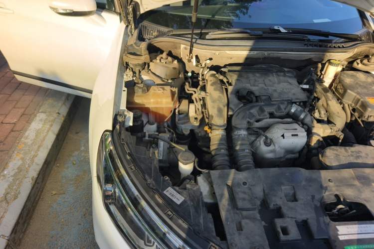 Used Citroen C5 2017 350THP Automatic Comfort Model Engine Bay Right