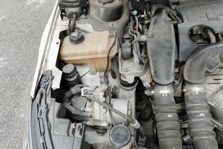 Used Citroen C5 2017 350THP Automatic Luxury Model Engine Bay Right