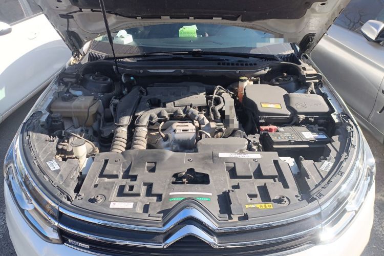 Used Citroen C5 2017 350THP Automatic Luxury Model Engine Bay