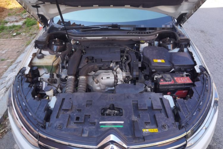 Used Citroen C5 2017 350THP Automatic Luxury Model Engine Bay