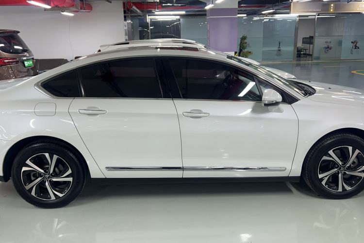 Used Citroen C5 2017 350THP Automatic Luxury Model Exterior 2