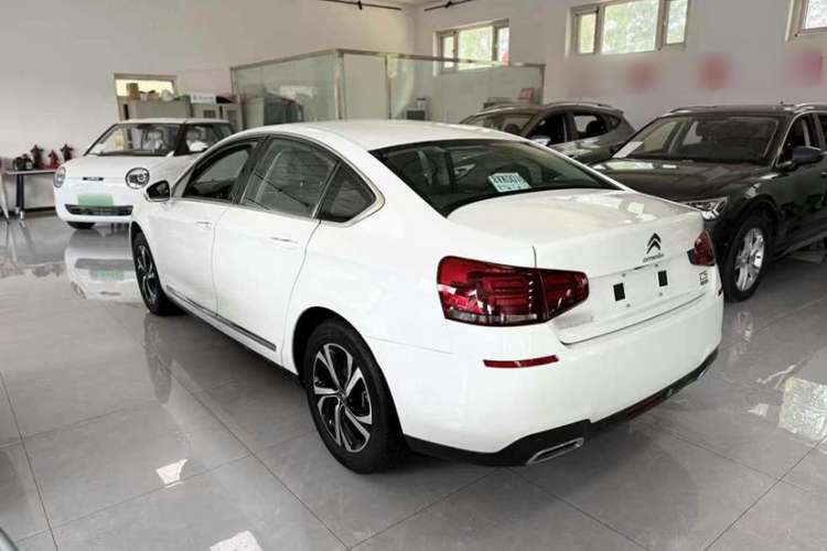 Used Citroen C5 2017 350THP Automatic Luxury Model Exterior 3