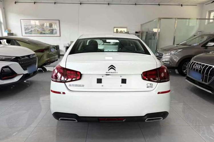 Used Citroen C5 2017 350THP Automatic Luxury Model Exterior 4