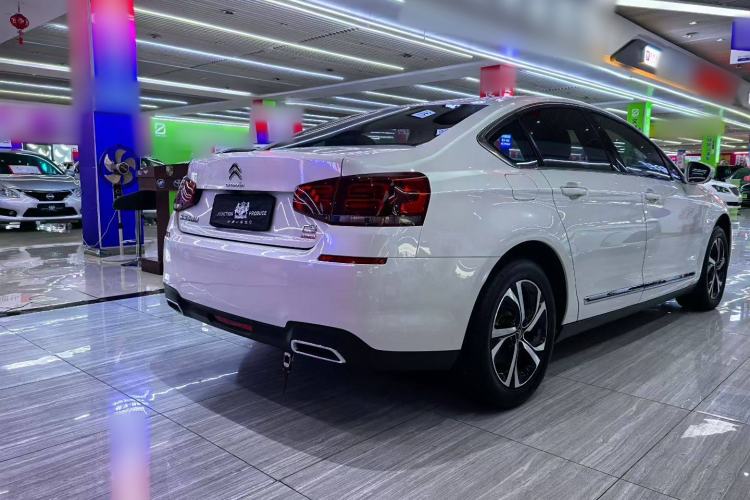 Used Citroen C5 2017 350THP Automatic Luxury Model Exterior 6