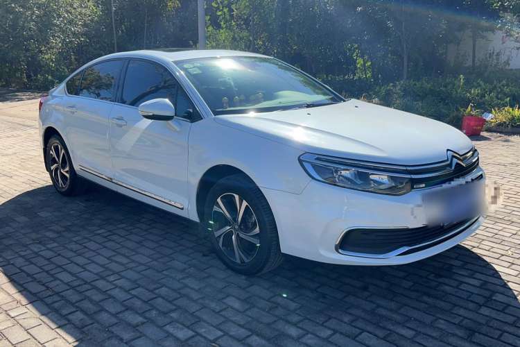 Used Citroen C5 2017 350THP Automatic Luxury Model Front Right 45 Deg