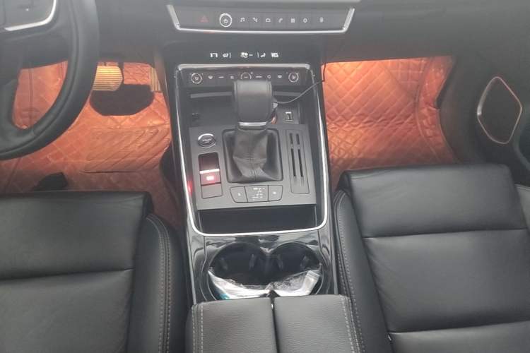 Used Citroen C5 2017 350THP Automatic Luxury Model Gear Lever