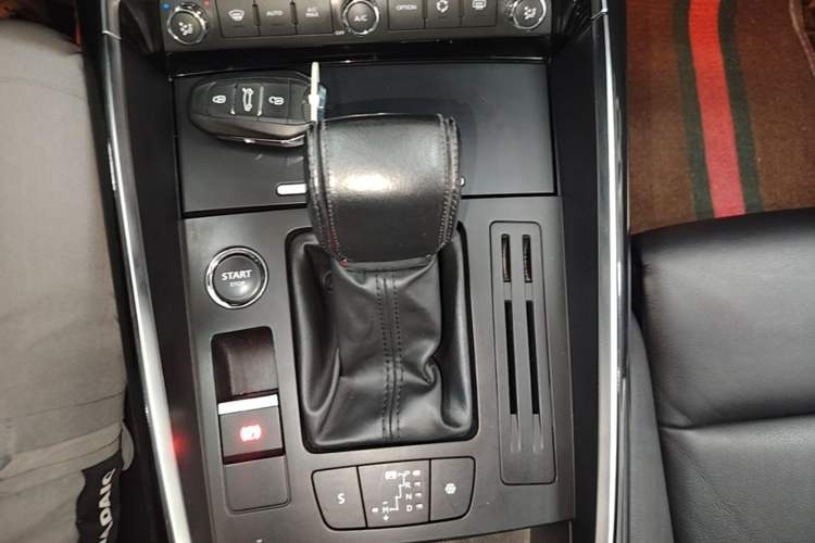 Used Citroen C5 2017 350THP Automatic Luxury Model Gear Lever