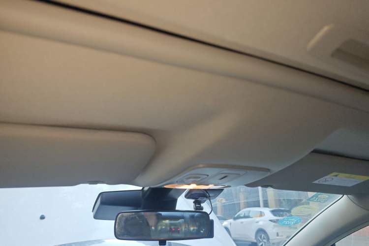 Used Citroen C5 2017 350THP Automatic Luxury Model Headliner
