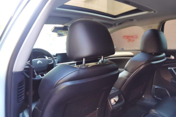 Used Citroen C5 2017 350THP Automatic Luxury Model Headliner