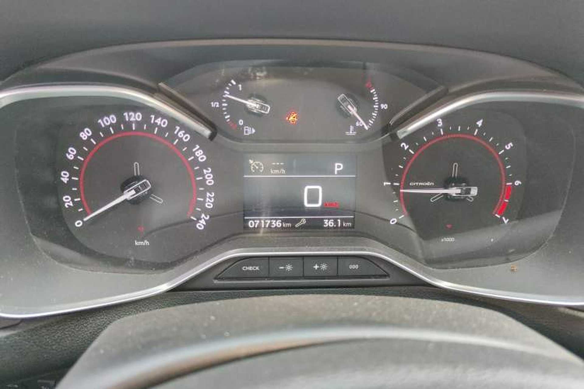 Used Citroen C5 2017 350THP Automatic Luxury Model Instrument Cluster