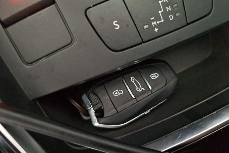 Used Citroen C5 2017 380THP Automatic Luxury Model Interior 1