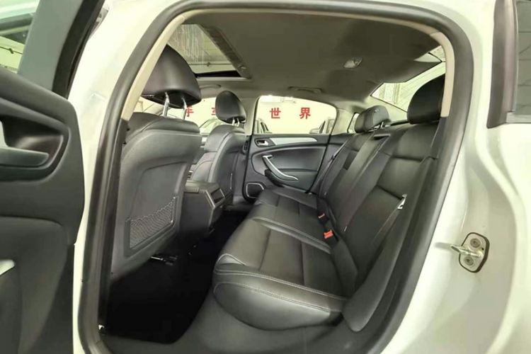 Used Citroen C5 2017 350THP Automatic Luxury Model Interior 3