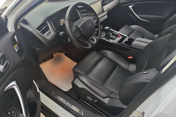 Used Citroen C5 2017 350THP Automatic Luxury Model Interior 3