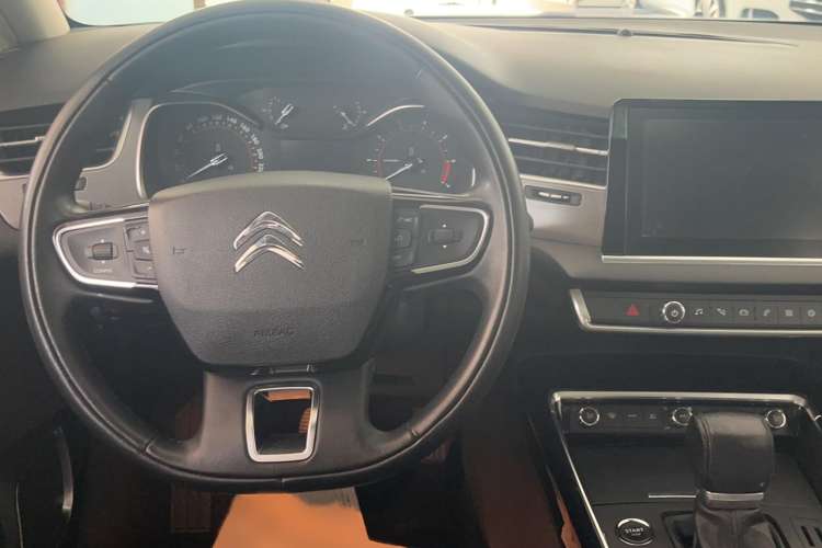 Used Citroen C5 2017 350THP Automatic Luxury Model Interior 4