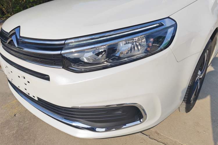 Used Citroen C5 2017 380THP Automatic Luxury Model Left Front Headlight