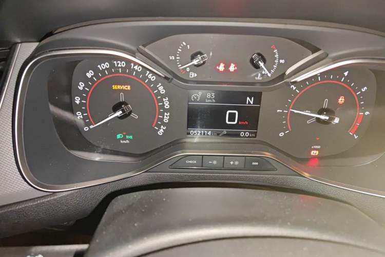 Used Citroen C5 2017 380THP Automatic Luxury Model Odometer Close Up