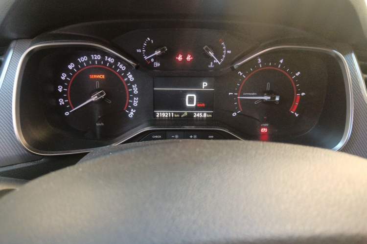 Used Citroen C5 2017 350THP Automatic Luxury Model Odometer Close Up