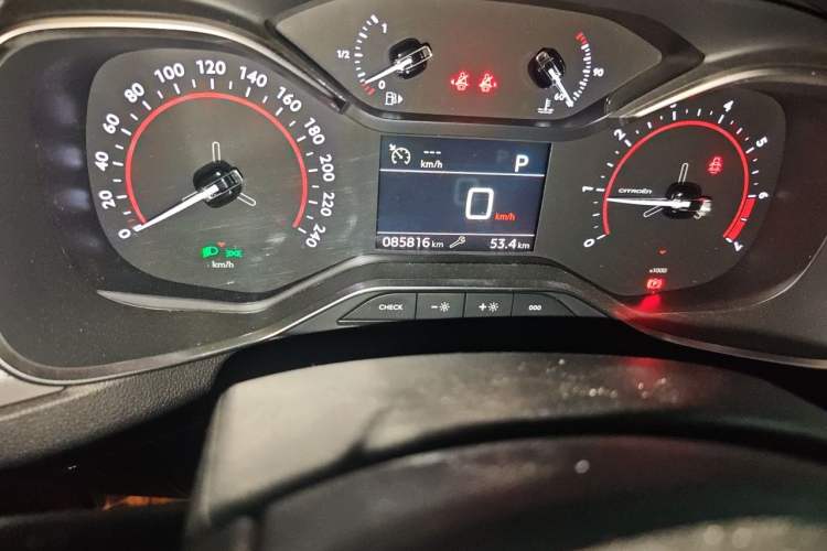 Used Citroen C5 2017 350THP Automatic Luxury Model Odometer Close Up