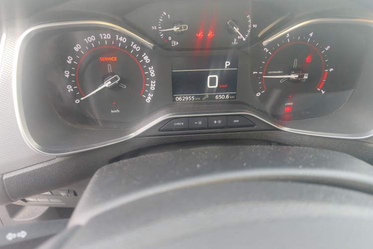 Used Citroen C5 2017 350THP Automatic Luxury Model Odometer Close Up
