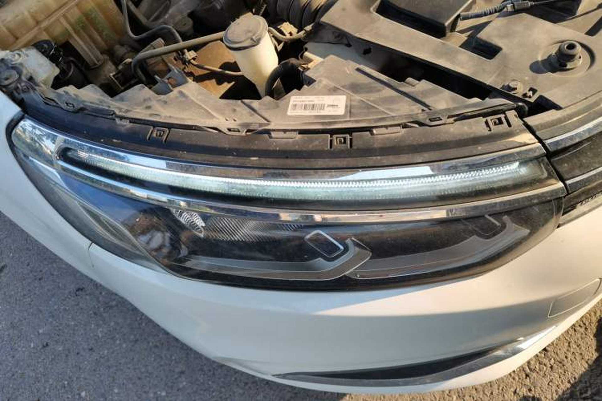 Used Citroen C5 2017 350THP Automatic Luxury Model Right Front Headlight