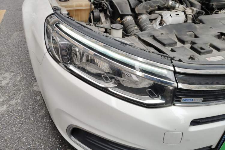 Used Citroen C5 2017 350THP Automatic Luxury Model Right Front Headlight