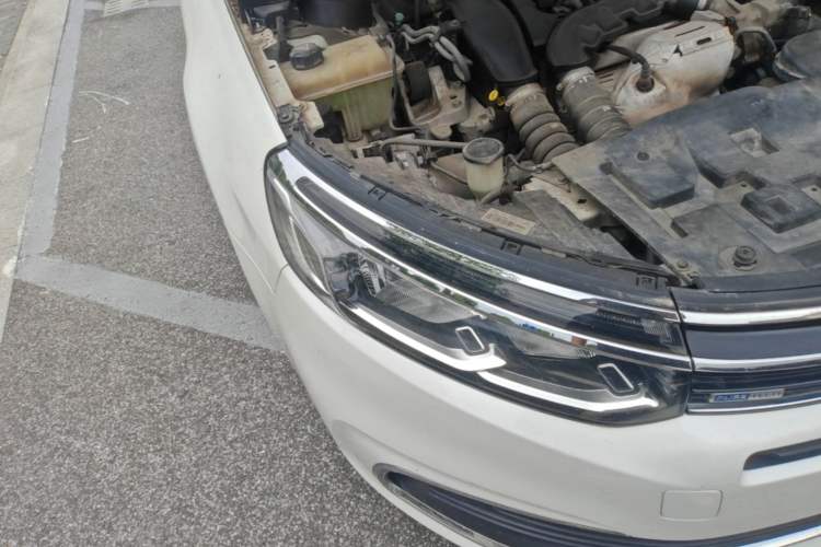 Used Citroen C5 2017 350THP Automatic Luxury Model Right Front Headlight