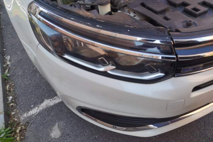 Used Citroen C5 2017 350THP Automatic Luxury Model Right Front Headlight