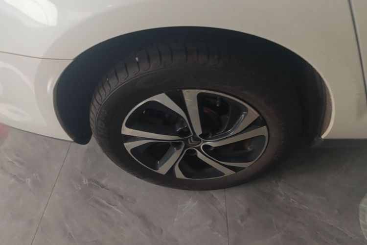Used Citroen C5 2017 350THP Automatic Luxury Model Right Rear Wheel Hub