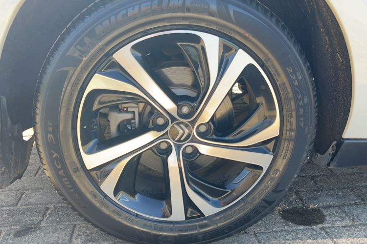 Used Citroen C5 2017 350THP Automatic Luxury Model Right Rear Wheel Hub