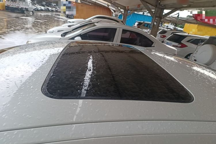 Used Citroen C5 2017 350THP Automatic Luxury Model Roof