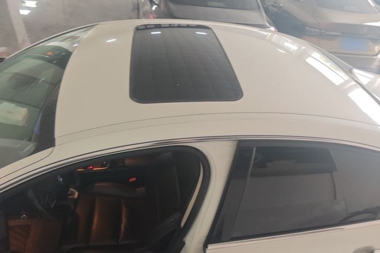 Used Citroen C5 2017 350THP Automatic Luxury Model Roof