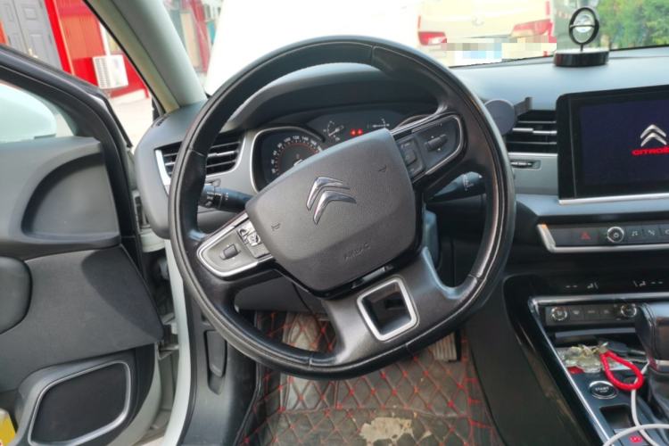 Used Citroen C5 2017 350THP Automatic Luxury Model Steering Wheel