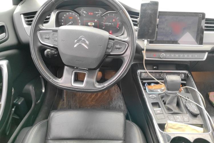 Used Citroen C5 2017 350THP Automatic Luxury Model Steering Wheel