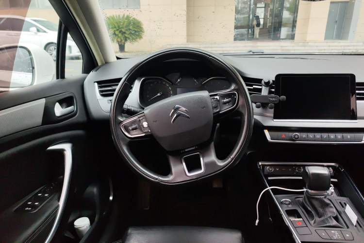Used Citroen C5 2017 350THP Automatic Luxury Model Steering Wheel