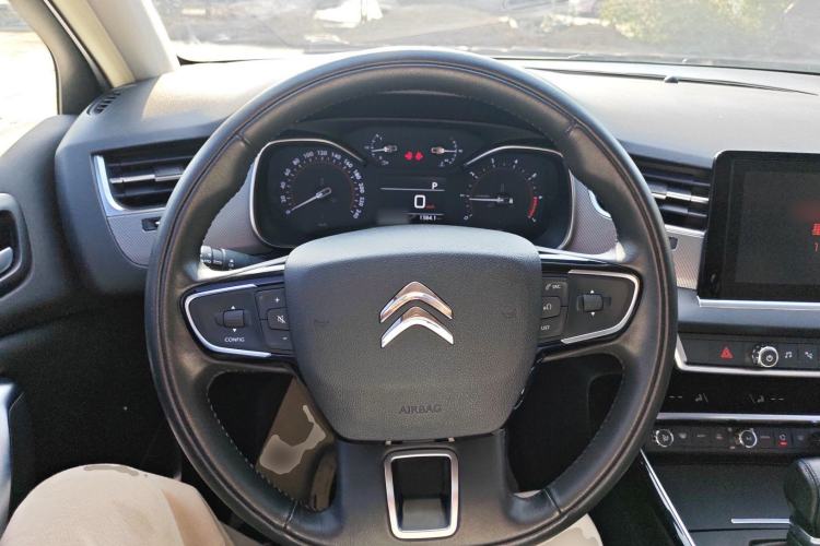 Used Citroen C5 2017 380THP Automatic Luxury Model Steering Wheel