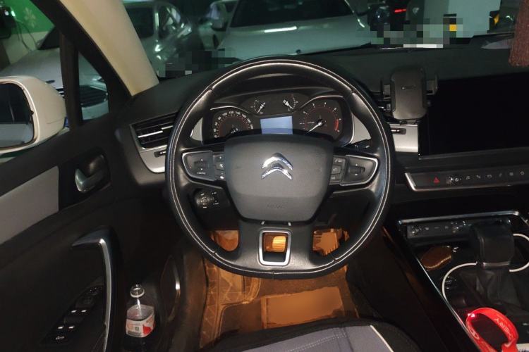 Used Citroen C5 2017 350THP Automatic Luxury Model Steering Wheel