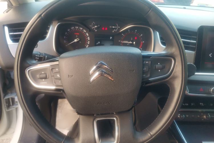 Used Citroen C5 2017 350THP Automatic Luxury Model Steering Wheel