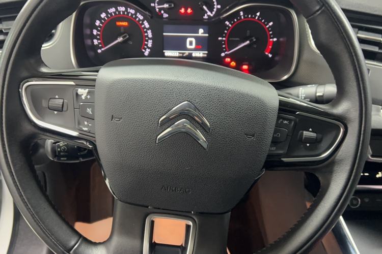 Used Citroen C5 2017 350THP Automatic Luxury Model Steering Wheel