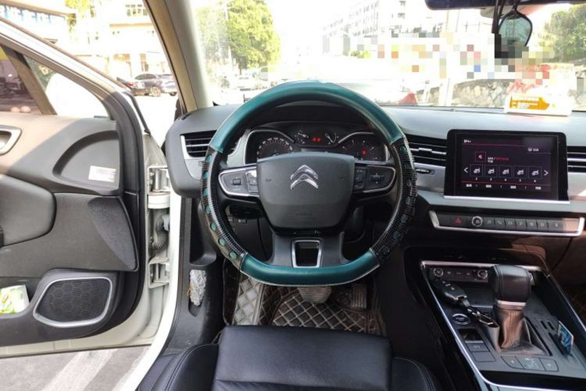 Used Citroen C5 2017 350THP Automatic Luxury Model Steering Wheel