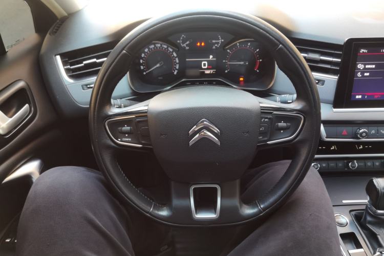 Used Citroen C5 2017 350THP Automatic Luxury Model Steering Wheel