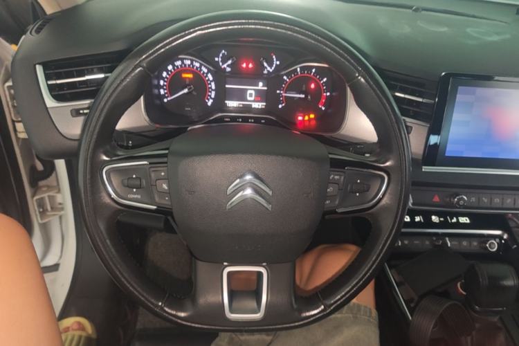 Used Citroen C5 2017 350THP Automatic Luxury Model Steering Wheel