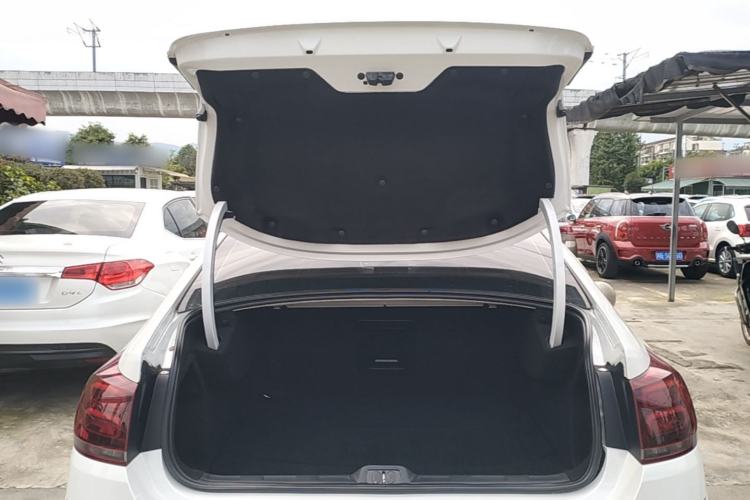 Used Citroen C5 2017 350THP Automatic Luxury Model Trunk