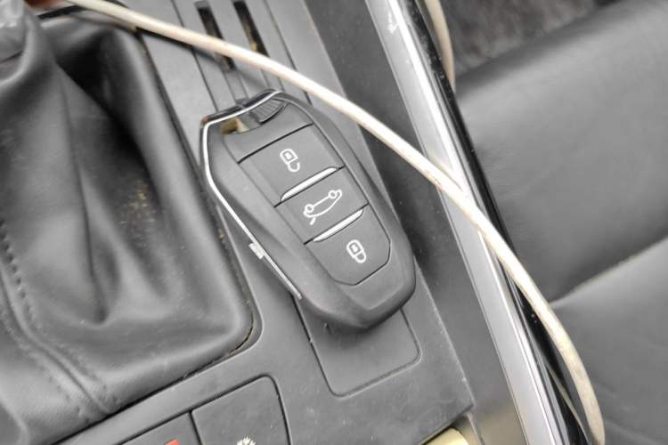 Used Citroen C5 2017 350THP Automatic Luxury Model Vehicle Key