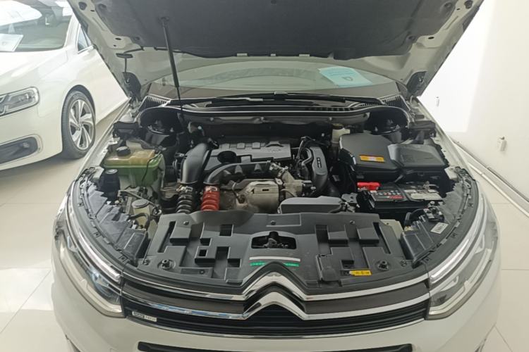 Used Citroen C5 2019 350THP ORIGINS Centennial Luxury Edition Engine Bay