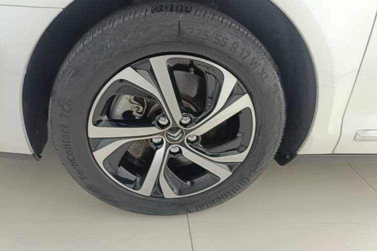 Used Citroen C5 2019 350THP ORIGINS Centennial Luxury Edition Left Front Wheel Hub