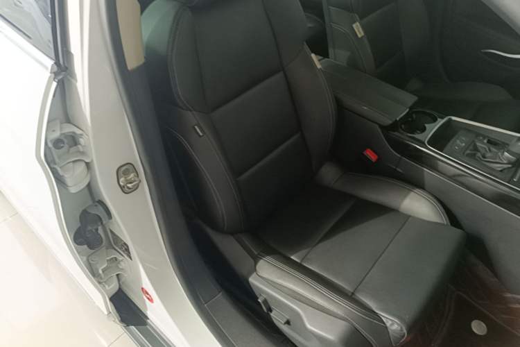Used Citroen C5 2019 350THP ORIGINS Centennial Luxury Edition Right Front Seat