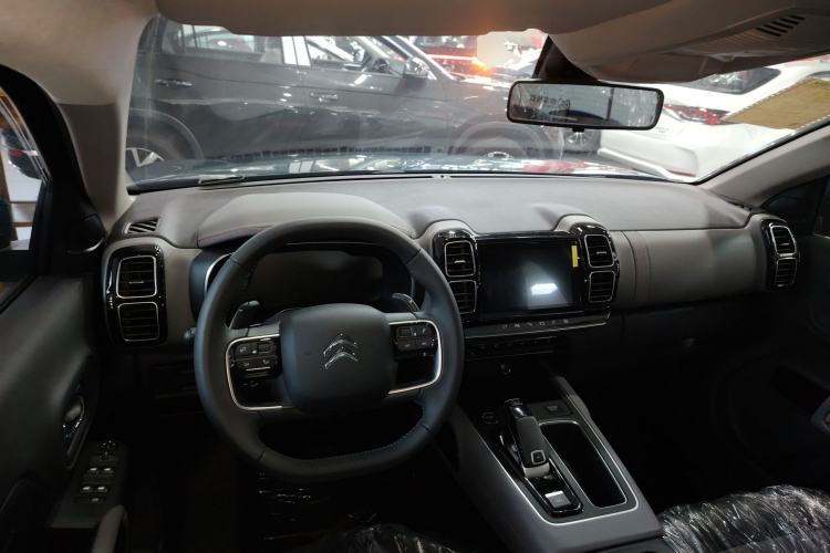 Used Citroen C5 AIRCROSS 2021 360THP Enjoyment Model Interior 2