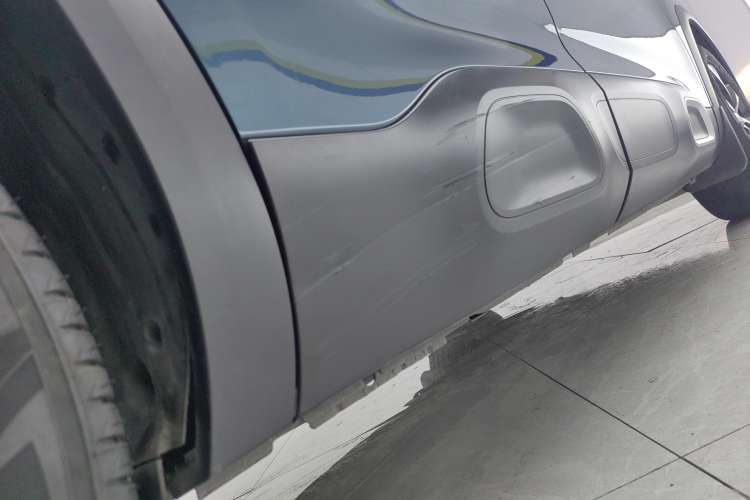 Used Citroen C5 AIRCROSS 2017 350THP Fashion Edition Right Side Sill