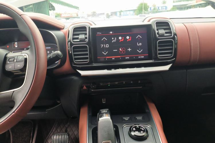 Used Citroen C5 AIRCROSS 2017 380THP Luxury Model Audio And AC Panel